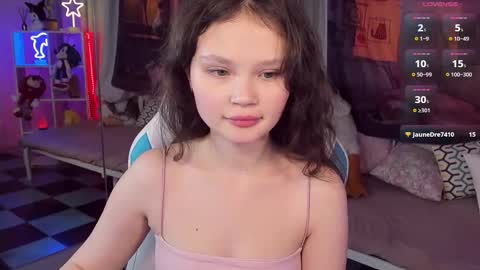 Emilyhaves online show from January 11, 11:15 am