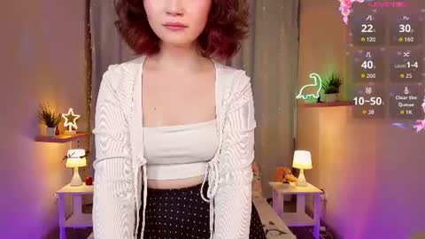 Emilyhaves online show from July 24, 12:36 pm