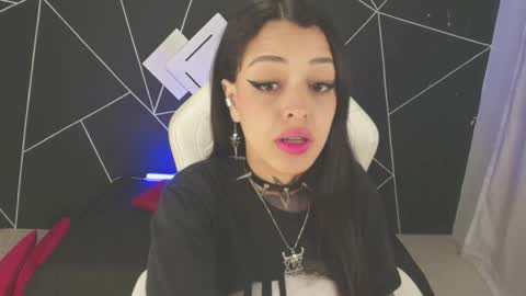 Snapshot of emilydaft chatting on September 24, 8:52 pm fari online show from September 24, 8:52 pm