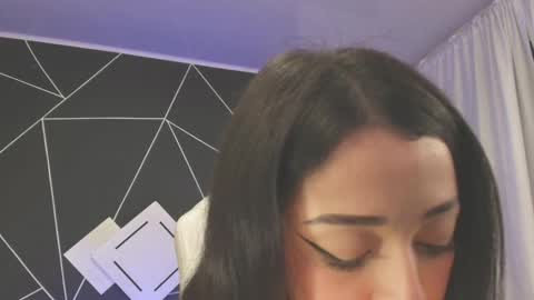 Snapshot of emilydaft chatting on September 17, 4:05 pm fari online show from September 17, 4:05 pm