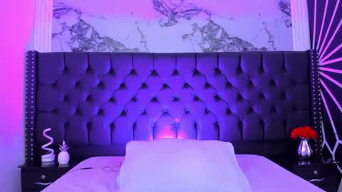 Emily online show from April 9, 6:19 am