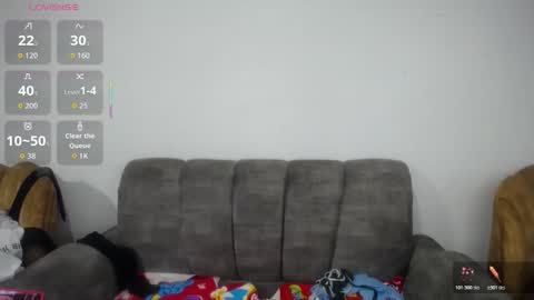 Emilyhines online show from January 8, 2:04 am