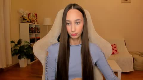 Snapshot of emilyhoston chatting on September 11, 7:14 pm Alina online show from September 11, 7:14 pm