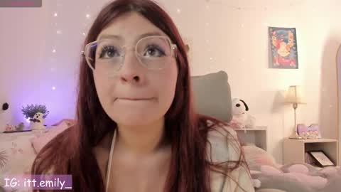 Snapshot of emilyincb1 chatting on October 9, 11:20 pm first stream May 5 ig online show from October 9, 11:20 pm
