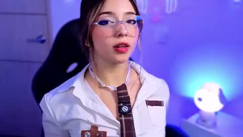 VALEEEN online show from June 24, 3:33 pm