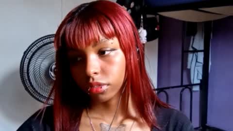 Emily Livos online show from March 6, 6:25 pm