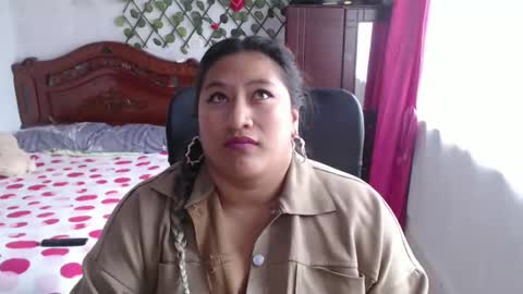 Emily Cortez online show from January 6, 8:07 pm