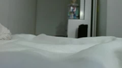 Snapshot of emilymonrro chatting on February 10, 2:30 am emily monrro online show from February 10, 2:30 am