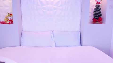 EMILY online show from December 16, 7:20 pm