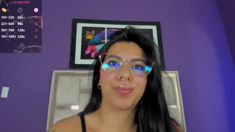 emilyy_cooperr online show from March 9, 12:19 pm