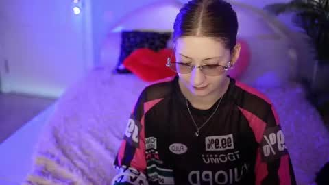 Emily online show from July 29, 5:13 pm
