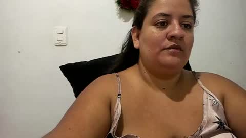 Jhoanna  online show from June 15, 3:51 am