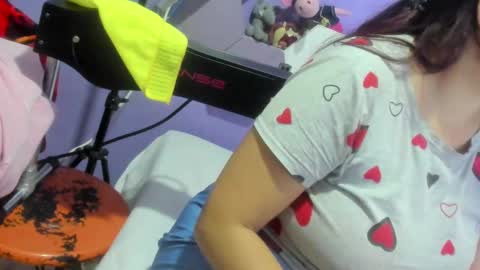 emira199 online show from January 6, 4:58 am