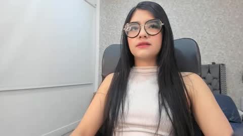 emma  online show from October 29, 1:26 pm