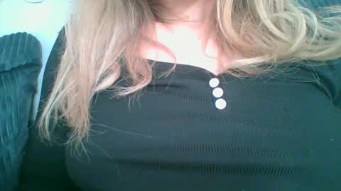 emma_991 online show from November 22, 10:07 am