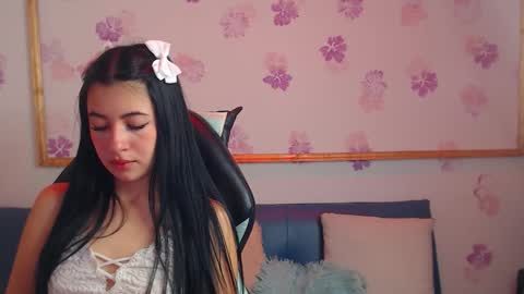  Emma cute  online show from November 7, 2:55 pm