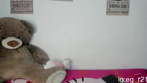 emma_grayys online show from April 9, 5:10 am