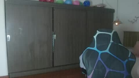 Tell me Emma online show from April 16, 5:12 pm