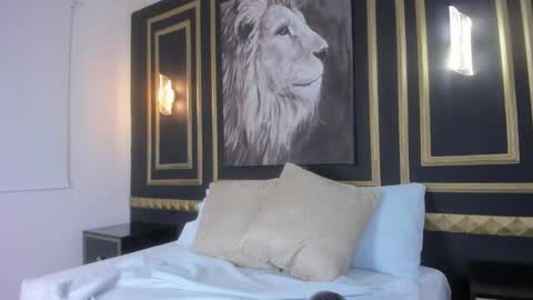 E M M A online show from February 25, 2:32 am