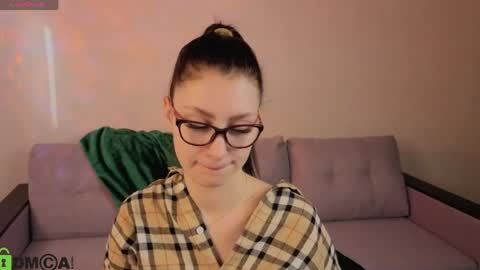 Emma Myer online show from April 2, 3:59 am