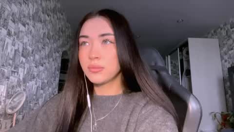 Emma online show from May 13, 8:42 am