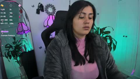 Snapshot of emmax_x chatting on September 23, 11:08 am EMMA online show from September 23, 11:08 am