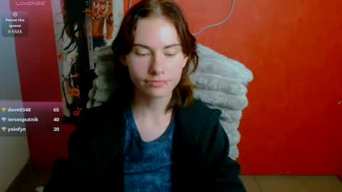 Emmi online show from July 6, 3:03 pm