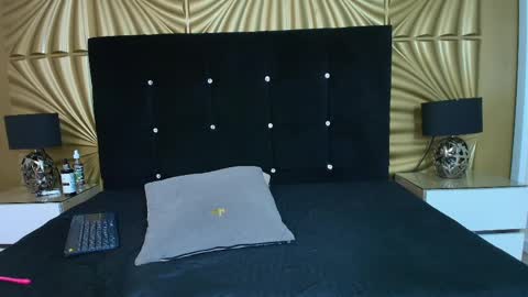 Emmily keller online show from April 8, 1:57 pm