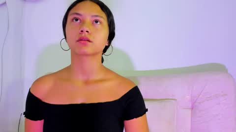 EMMILY online show from July 25, 2:02 pm