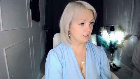 emmmam online show from November 7, 12:00 pm