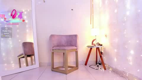 EMYLY  online show from November 14, 12:10 am