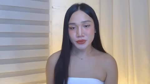 sahara love online show from December 15, 2:22 pm