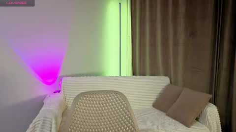 enjoyeverymoment_ online show from September 27, 9:22 pm