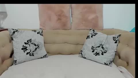 EnticingAmy online show from April 3, 7:39 am