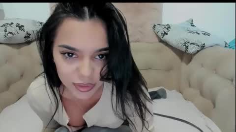 EnticingAmy online show from April 15, 7:53 am