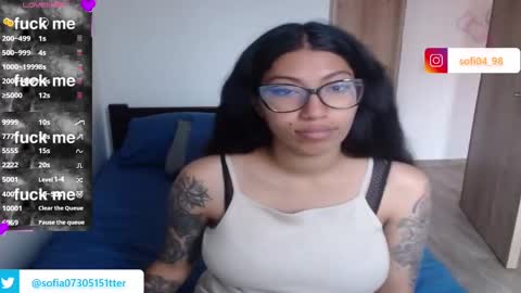 Snapshot of eren_mikasa chatting on February 13, 12:11 pm sofia online show from February 13, 12:11 pm