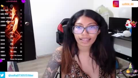 Snapshot of eren_mikasa chatting on December 3, 7:11 pm sofia online show from December 3, 7:11 pm