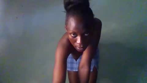 Snapshot of erica843871 chatting on October 7, 12:53 pm Erica online show from October 7, 12:53 pm