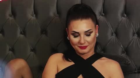 Erica online show from February 12, 8:07 pm