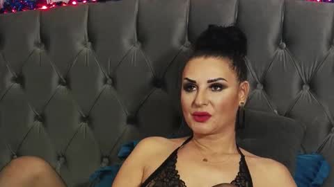 Erica online show from December 21, 7:49 pm