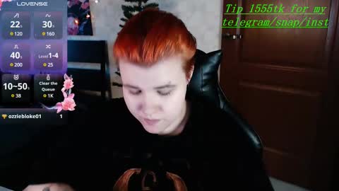 Erika and Allison online show from December 5, 9:17 am