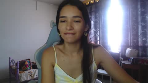 erina_1 online show from December 20, 4:46 pm