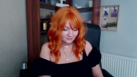 Snapshot of erotic_kaya chatting on October 27, 5:52 pm KAYA online show from October 27, 5:52 pm