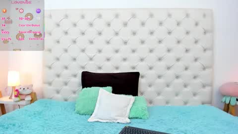 esmeralda  online show from January 12, 2:11 pm