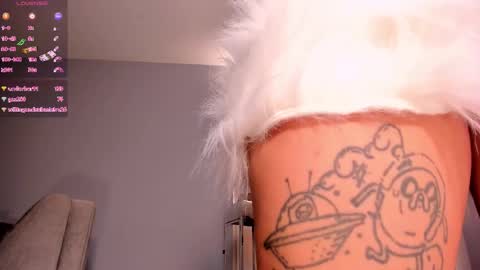 Snapshot of esmeraldagracex chatting on September 14, 2:53 am Esmeralda Grace  online show from September 14, 2:53 am