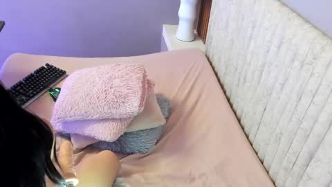 ESMERALDA online show from May 1, 9:07 pm