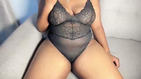 Esme online show from January 11, 12:04 am