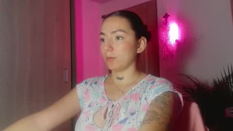 estefa1 online show from January 7, 6:39 am