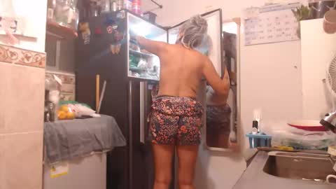 estelamaris online show from November 13, 12:31 am