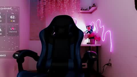 Moon online show from March 31, 10:10 pm